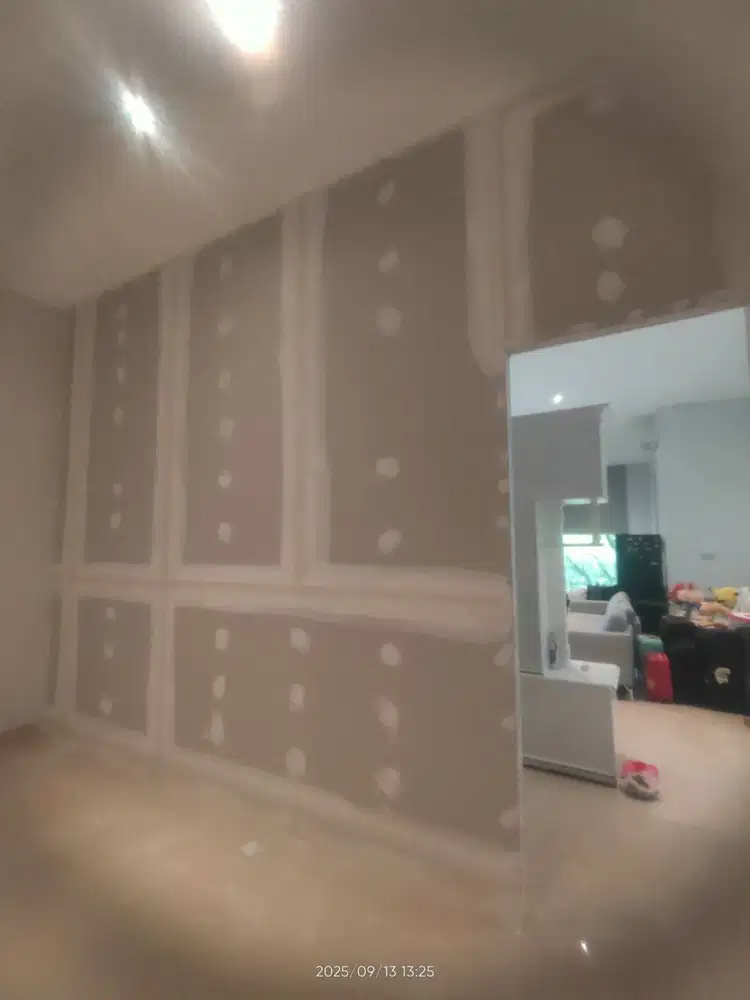 Matrial bangunan kantor interior gypsum partisi molding WPC jasa ahli