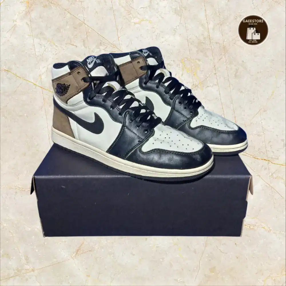 PRELOVED/THRIFT SEPATU PRIA SNEAKERS NIKE AIR JORDAN 1 RETRO HIGH OG