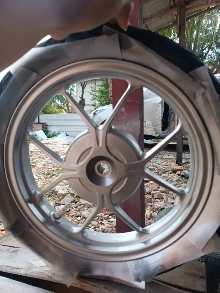 Jasa cat velg motor