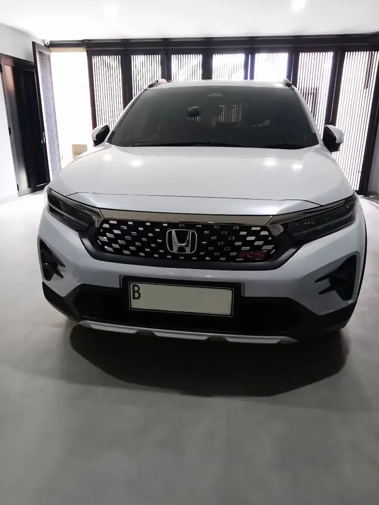 Honda WR-V RS Sensing 2023 Putih, Tgn 1, Service Record, Pajak Panjang