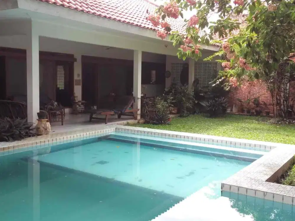 Dijual Rumah di Cipete Selatan Cilandak