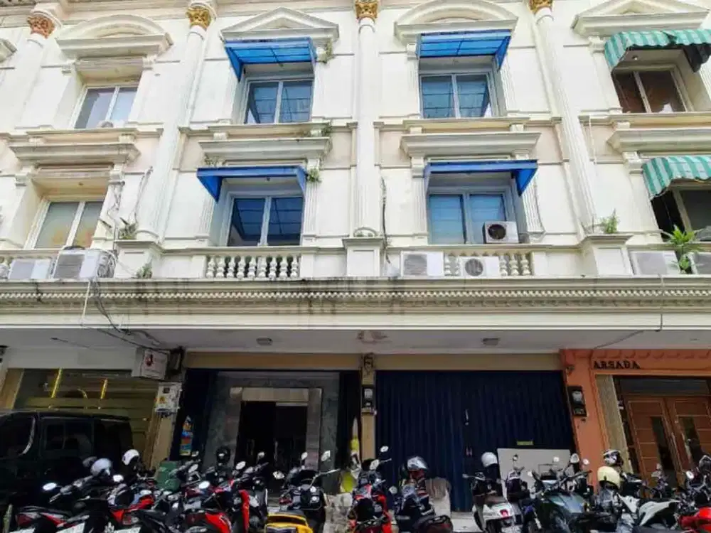 Dijual Ruko gandeng di Supomo Tebet