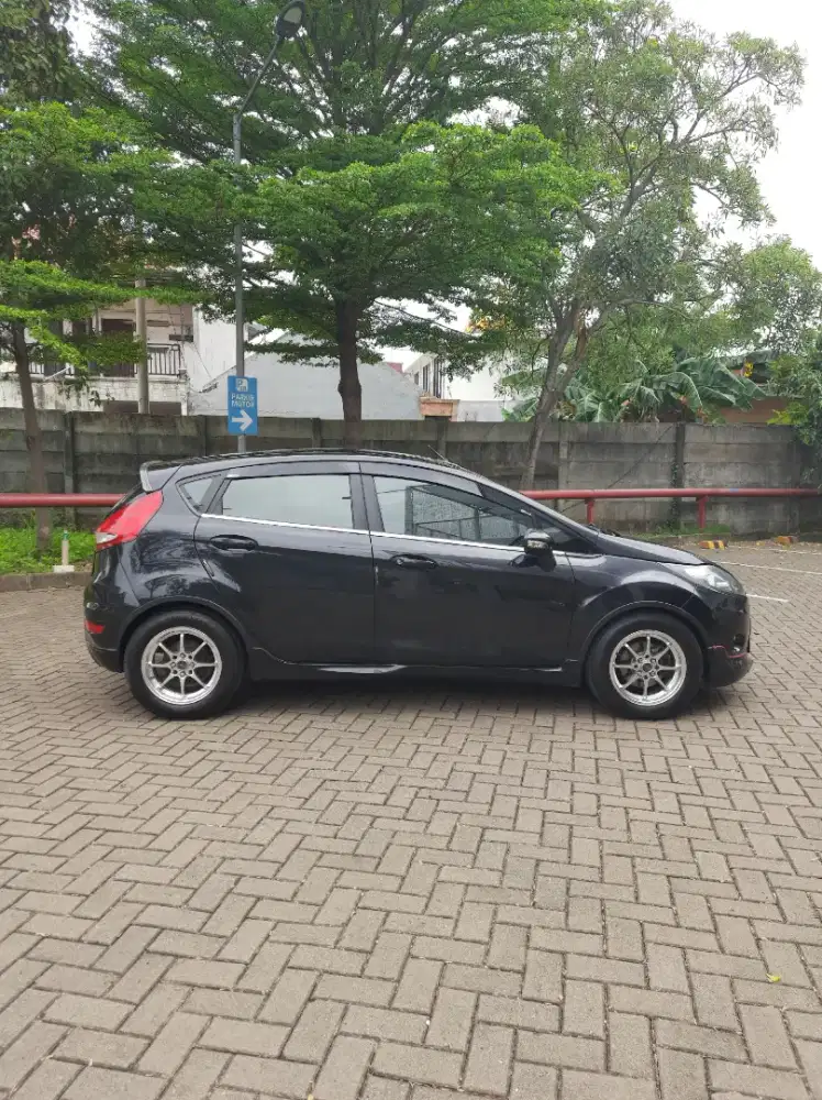 Ford Fiesta Trend 2012 manual ganteng sangad