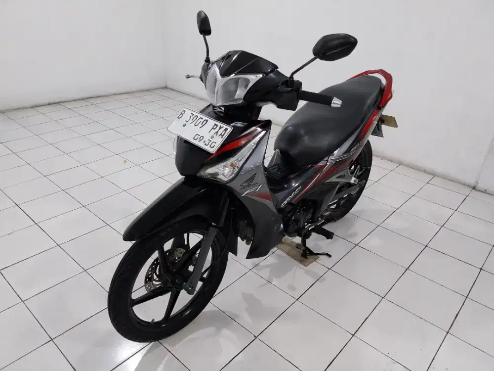 Supra x 125 cc 2012 helm in pajak hidup panjang mulus
