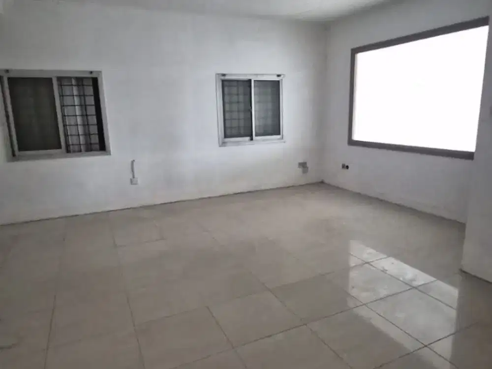 DISEWAKAN CEPAT RUKO GANDENG HOEK RUKO 1000 TAMAN PALEM LESTARI CENGKARENG