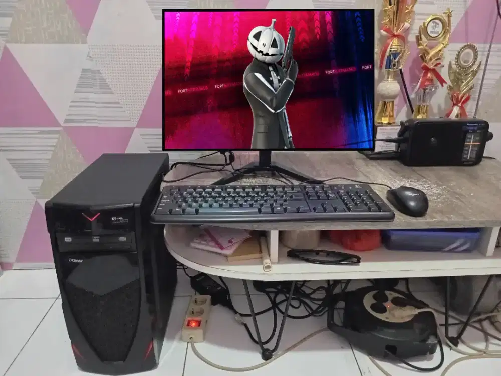 PC GAMING DESIGN + LCD + RAM 8 GB + VGA 1 GB + HD 500 GB + GAMES APP