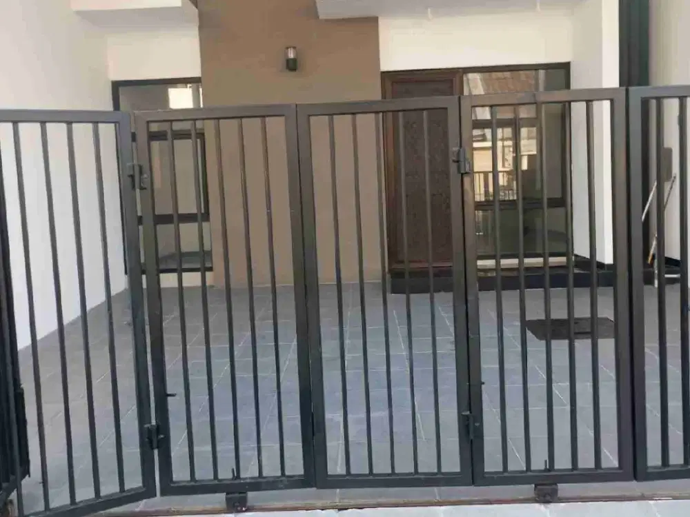 Dijual Rumah Baru di Villa Valensia Surabaya Barat