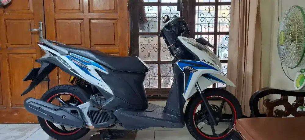 Honda vario 125 kzr esp cbs  tgn1 dri baru msih 100% full ori istimewa