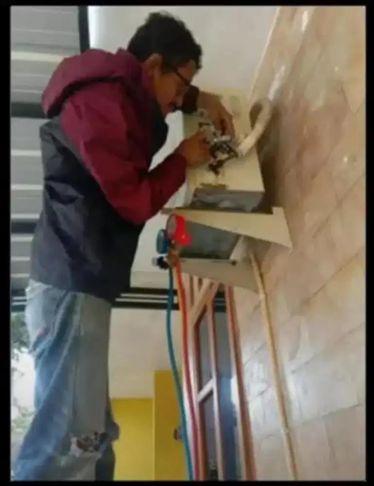 Service AC terdekat, bongkar pasang AC, kulkas, mesin cuci, pompa air