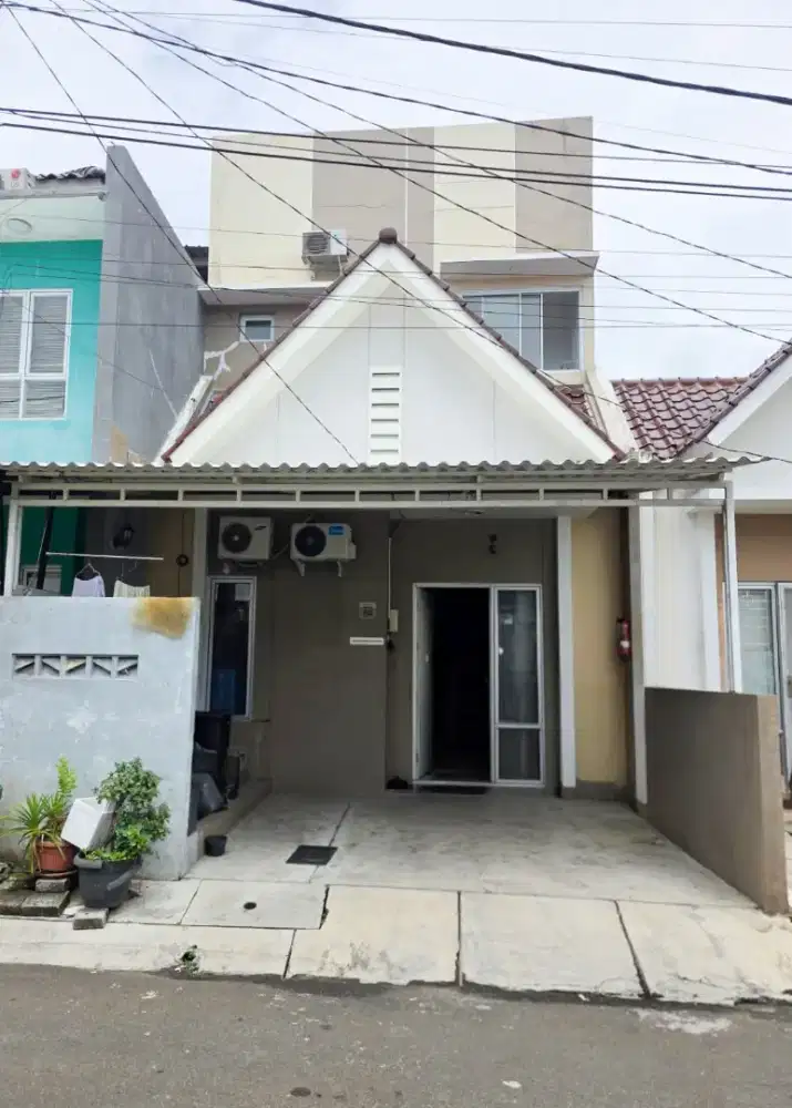 Jual rumah 2lantai dibelakang mall cartenz