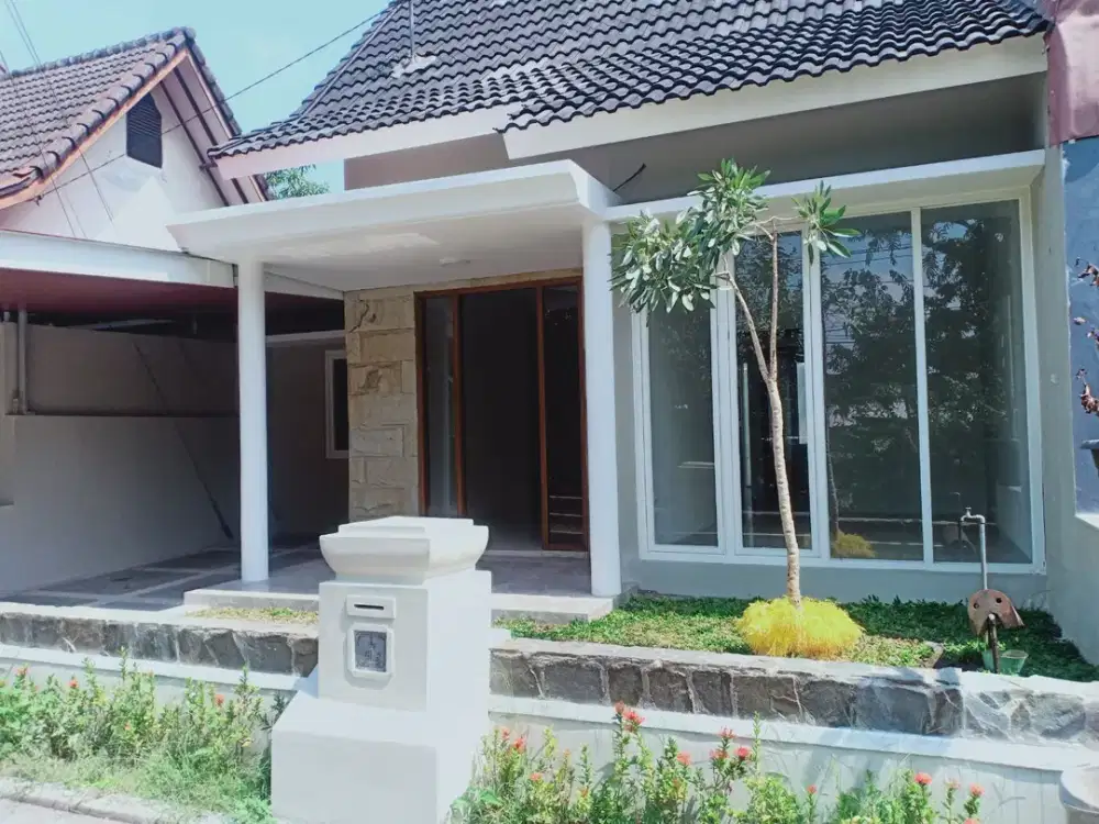 DIJUAL RUMAH SIAP HUNI DALAM PERUMAHAN Dekat SPBU, Masjid Suciati, Pasar Tradisional,Supermarket