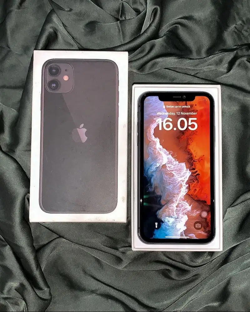 Jual IPhone 11 256 GB Black