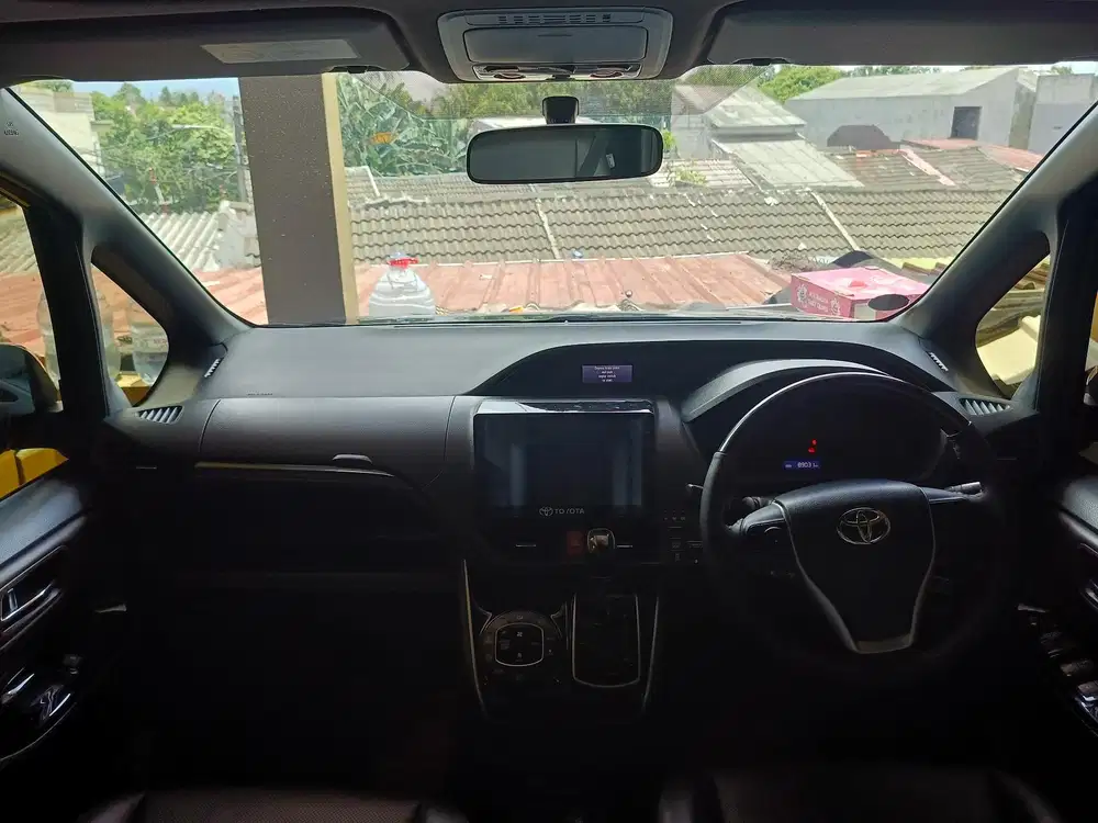 Toyota Voxy 2019 Bensin