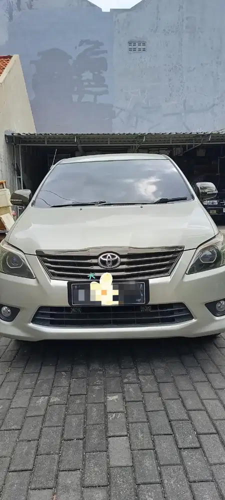 Toyota Kijang Innova 2012 Bensin