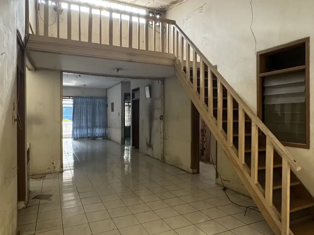 DIJUAL RUMAH STRATEGIS PREMIUM DAN MURAH DI TAMAN KOPO INDAH BANDUNC