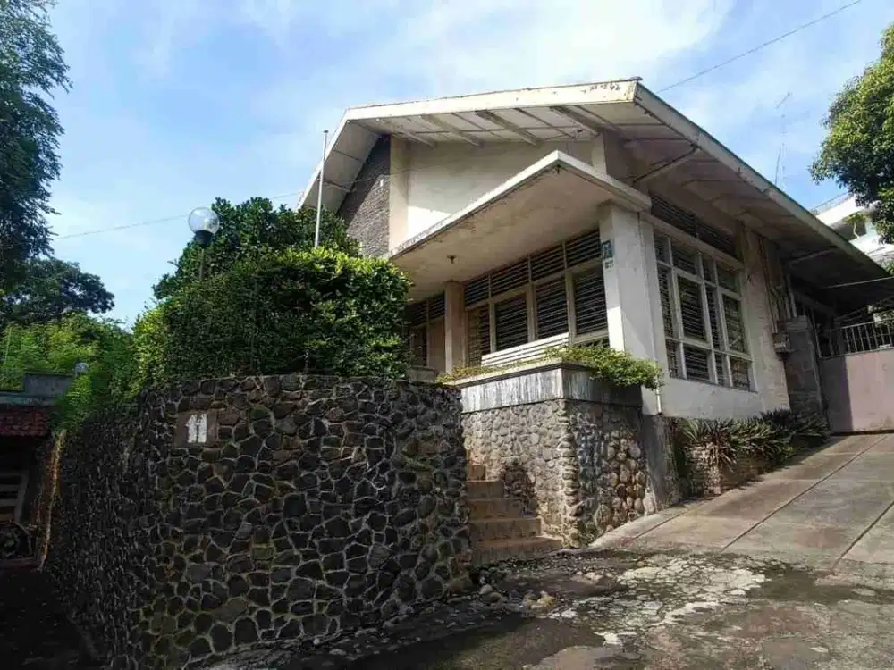 Rumah Apa Adanya Lokasi Diponogoro Pusat Kota Semarang Hrg Turun Drastis