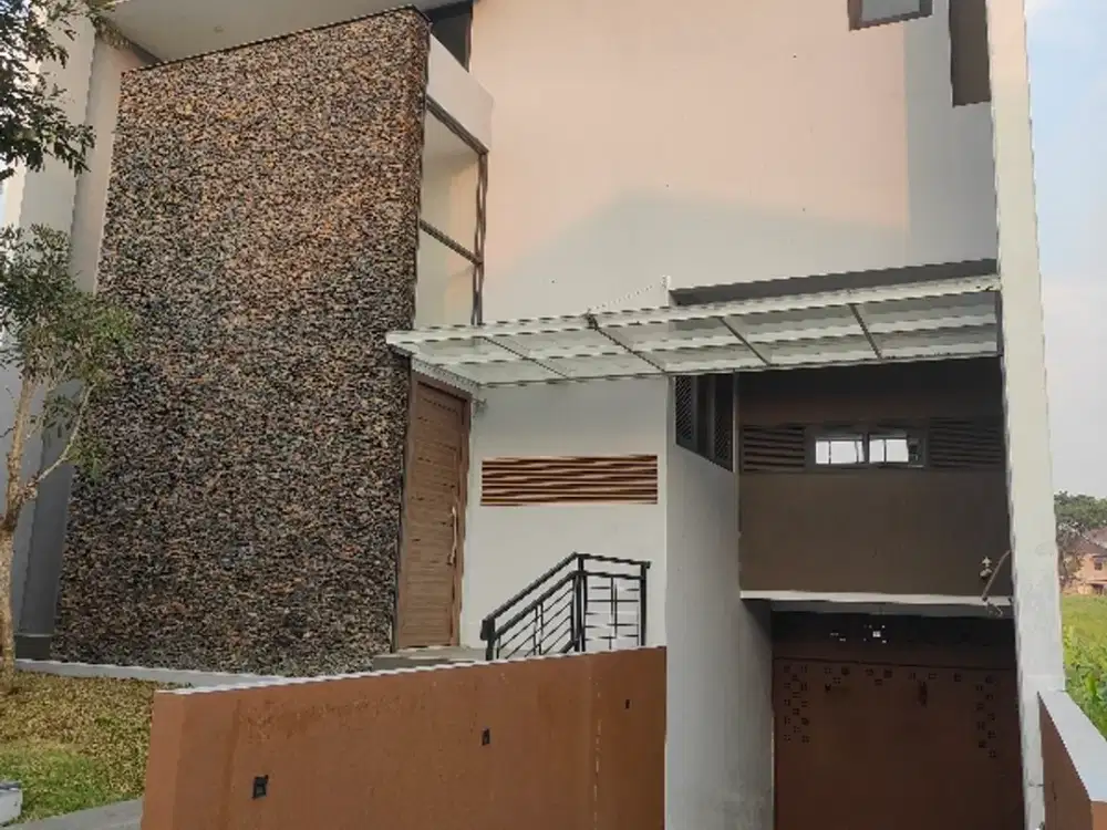 Dijual Rumah Modern Kontemporer di Kota Baru Parahyangan Bandung