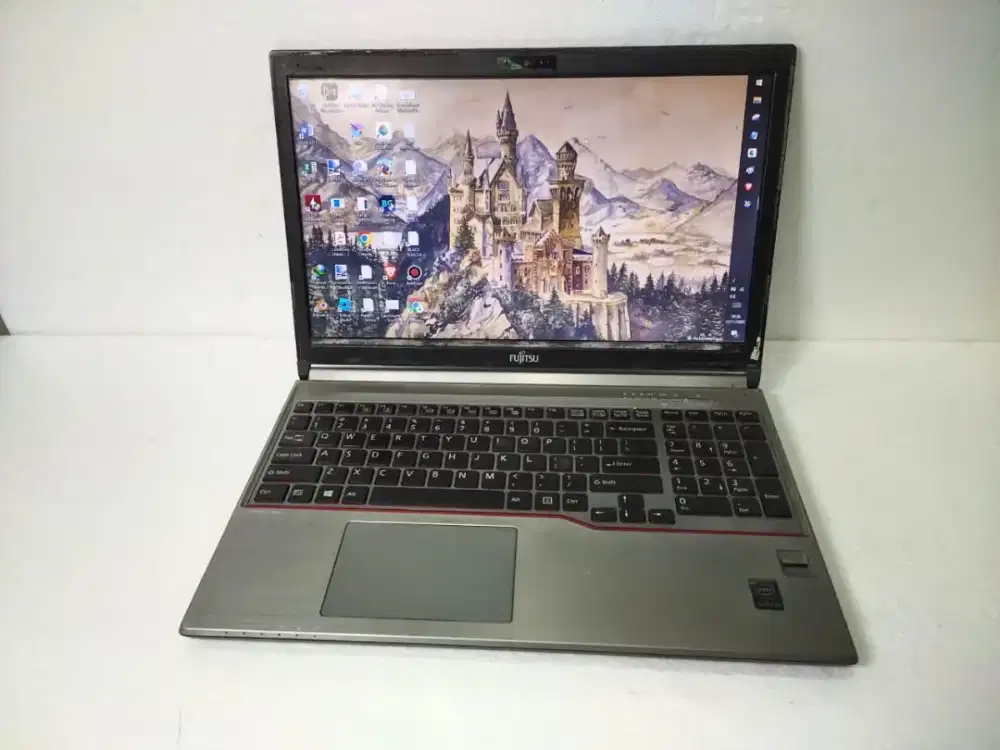 A1058 Laptop Fujitsu Lifebook E754 Ram 6gb HDD 320gb core i5 gen4