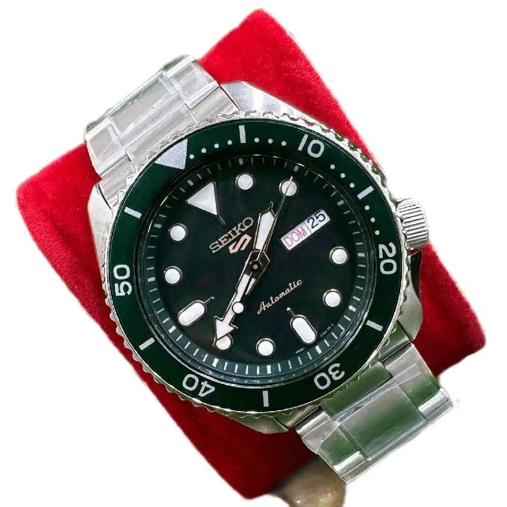Seiko 5 Sports Divers Hulk Skx Green Dial Original