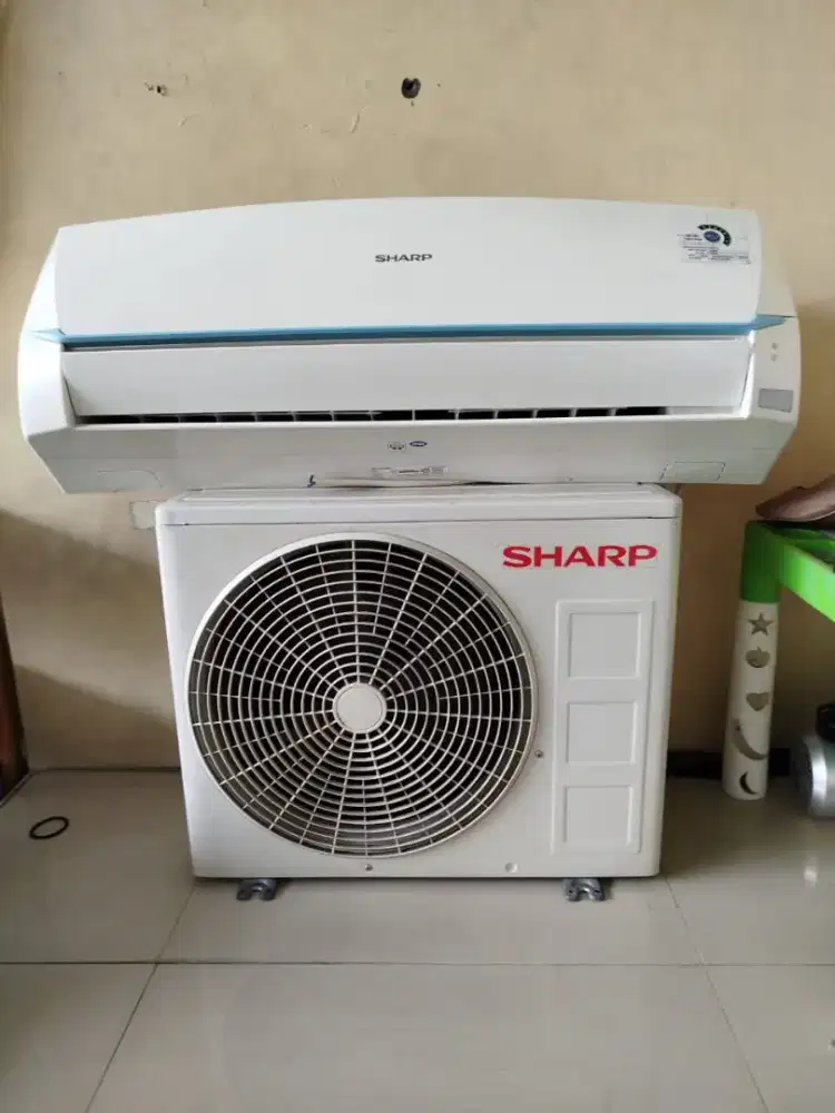Di jual AC split Sharp Thailand 1/2 pk plus pasang