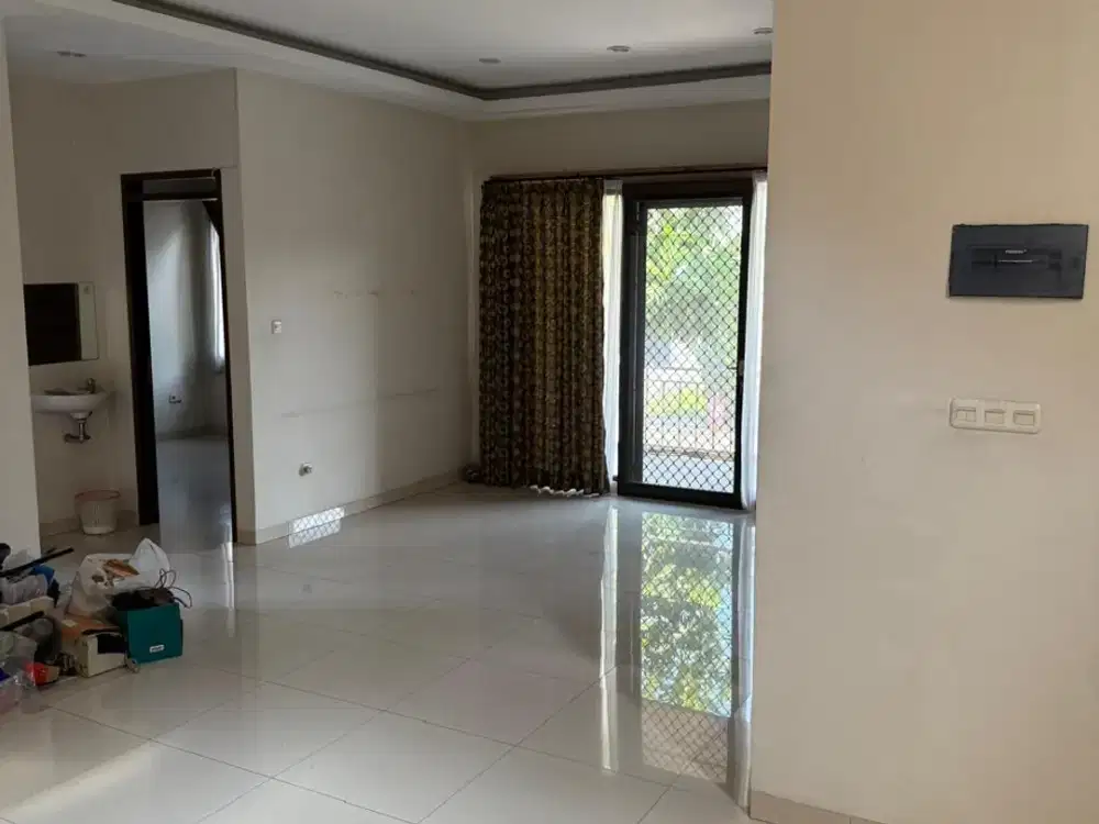 Rumah Cantik dan Nyaman Murah di Kawasan Elite Singgasana Pradana Bandung