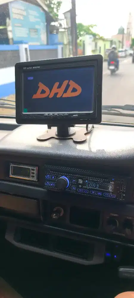 DVD head unit dan monitor