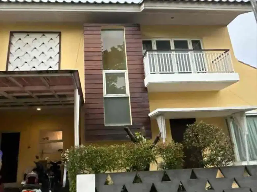 Rumah Asri Di Lingkungan Tenang Di Cireundeu, Ciputat Timur