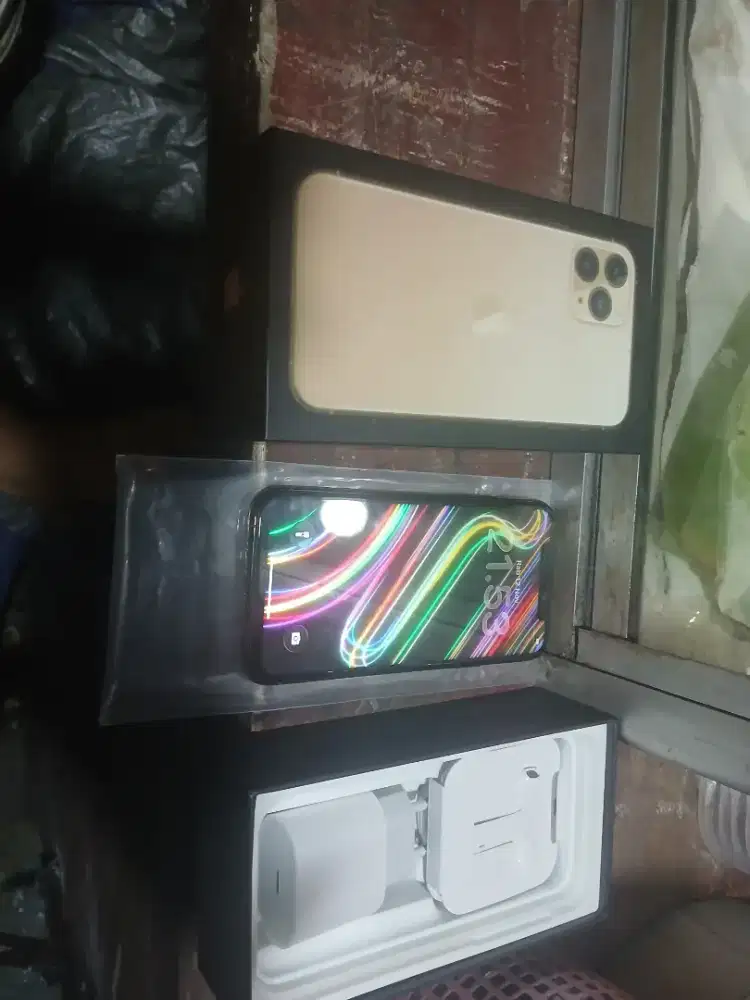 ip 11 pro 64gb inter siap pake