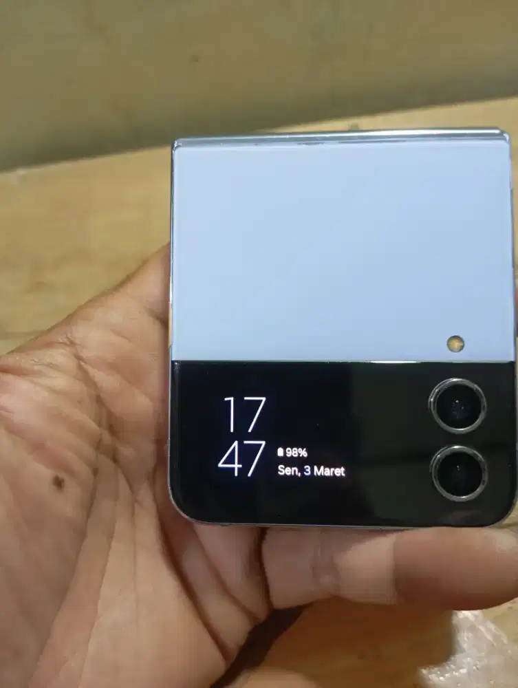 SAMSUNG GALAXY Z FLIP 4 5G RAM 8/256 GB ORIGINAL SEIN SAMSUNG