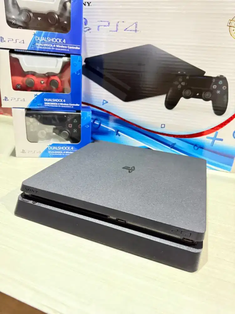 Ps 4 baru, hanya buka segel masih garansi.