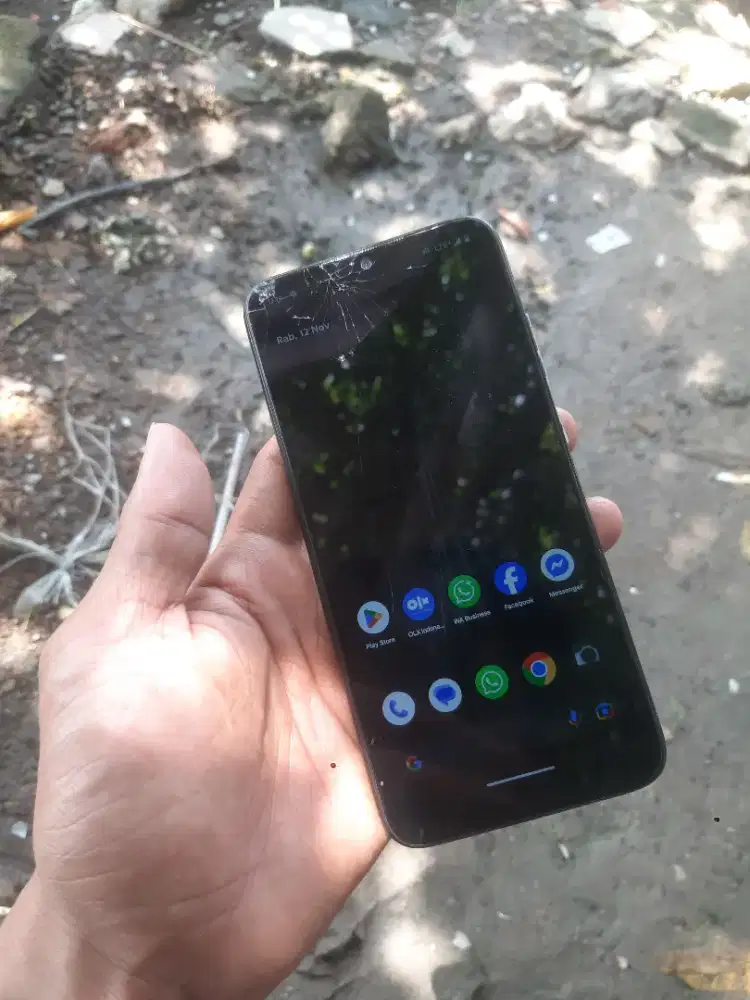 Jual redmi note 7 3/32 hp dan kotak. Harga pas/NET