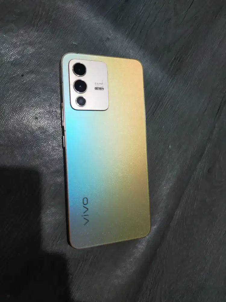 V23 5G 8/128 hp only mulus