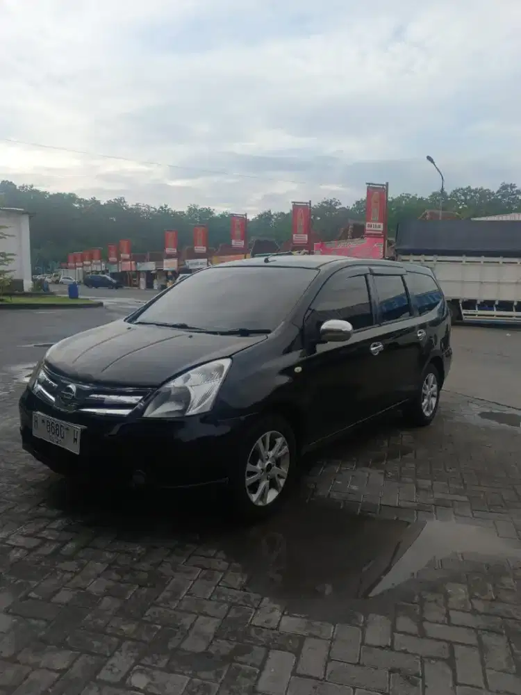 Di jual Gren livina 2013