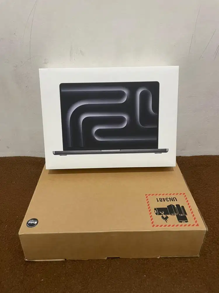Macbook Pro M4 16/512 Resmi Segel