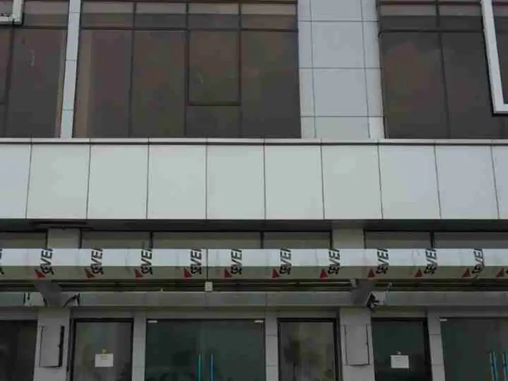 JUAL CEPAT RUKO AVENUE JGC 3 LANTAI HADAP JALAN RAYA RU