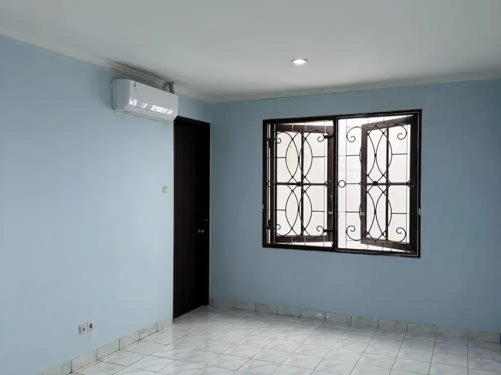 TURUN HARGA SIAP HUNI rumah cluster di daan mogot baru uk. 8 x 15