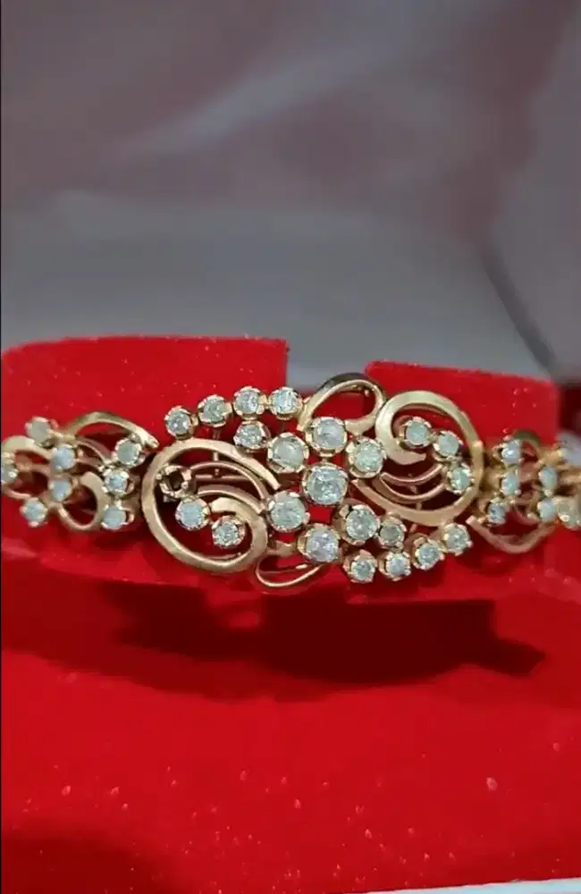 Gelang Emas Berlian Mewah 16K – 10,03 Gram, 39 Berlian