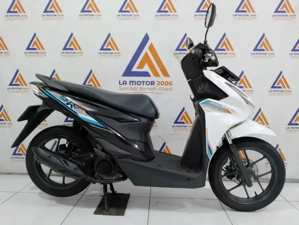 BEAT CBS TH 2025 GRESS LIKE NEW CASH/KREDIT KTP DAERAH BISA/TT/CC 0%