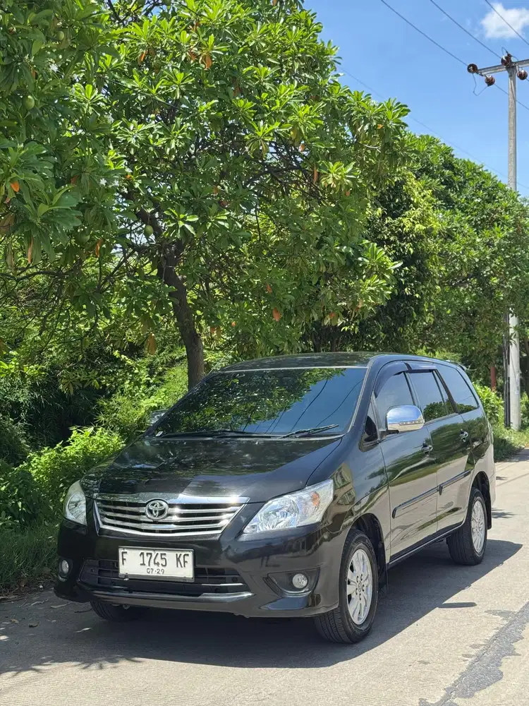 Toyota Kijang Innova 2013 Bensin