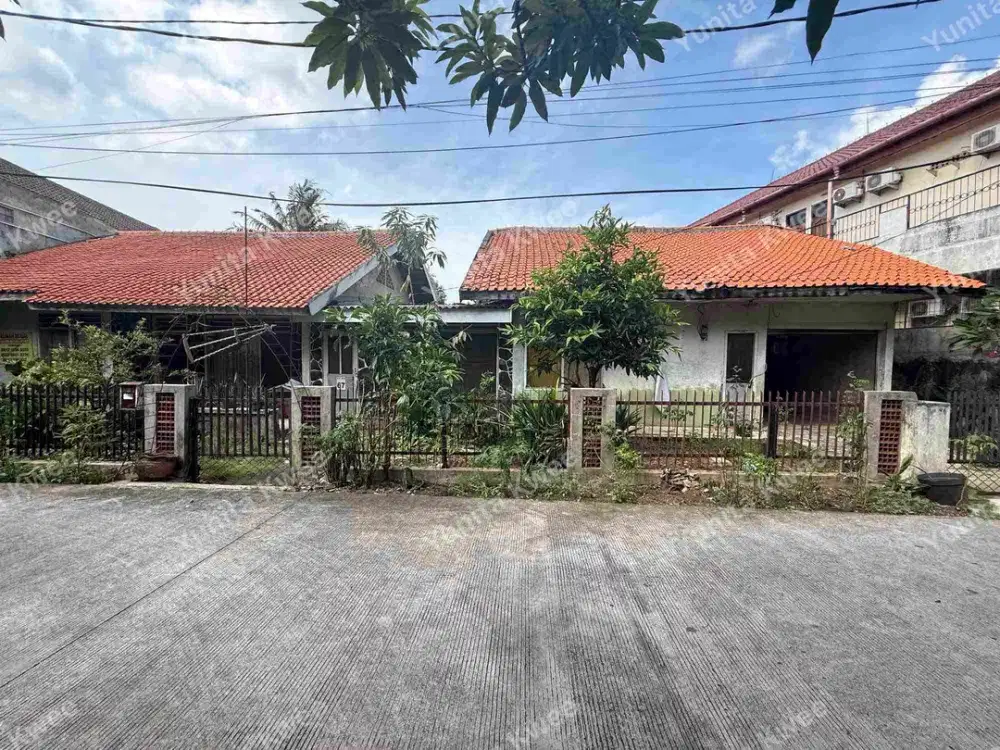 rumah luas besar hitung tanah 600 an lokasi dekat masjid cocok untuk bikin kos