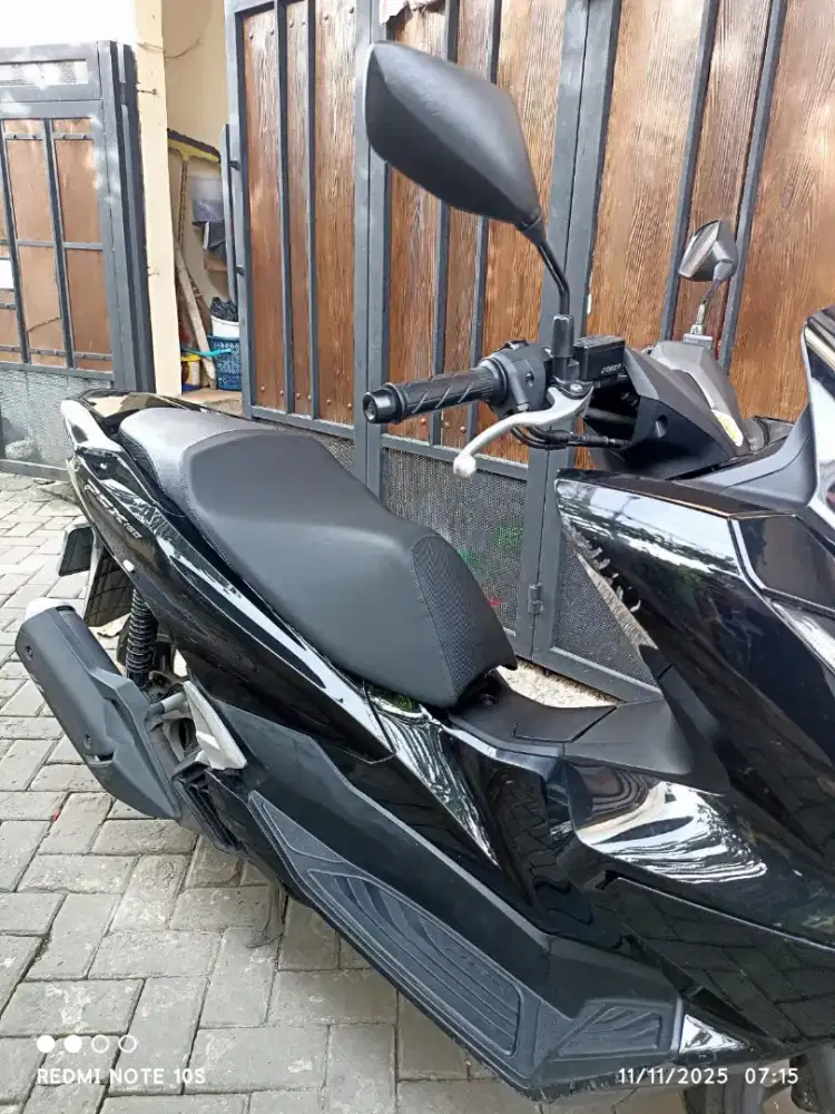 Dijual motor pcx 160 black