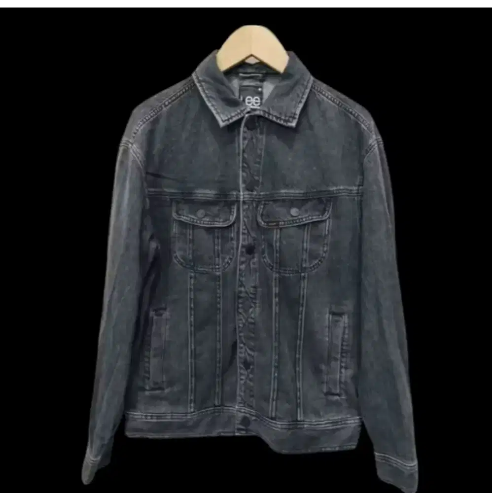 Jaket jeans  / jacket denim merk Lee original..new..ukuran M fit L