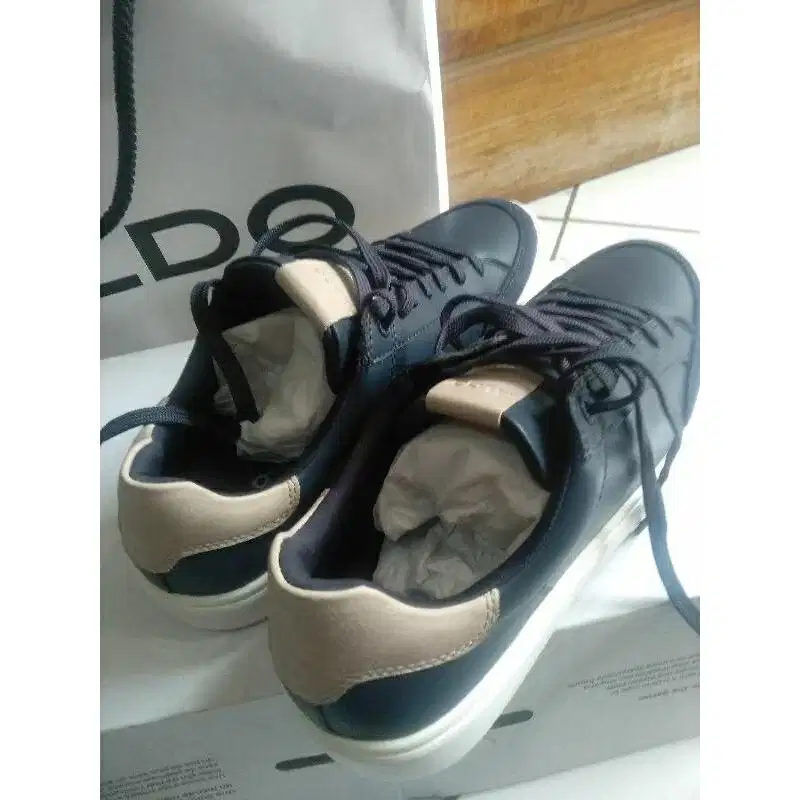 Jual rugi ALDO Men's Fashion Athletics - Size 43