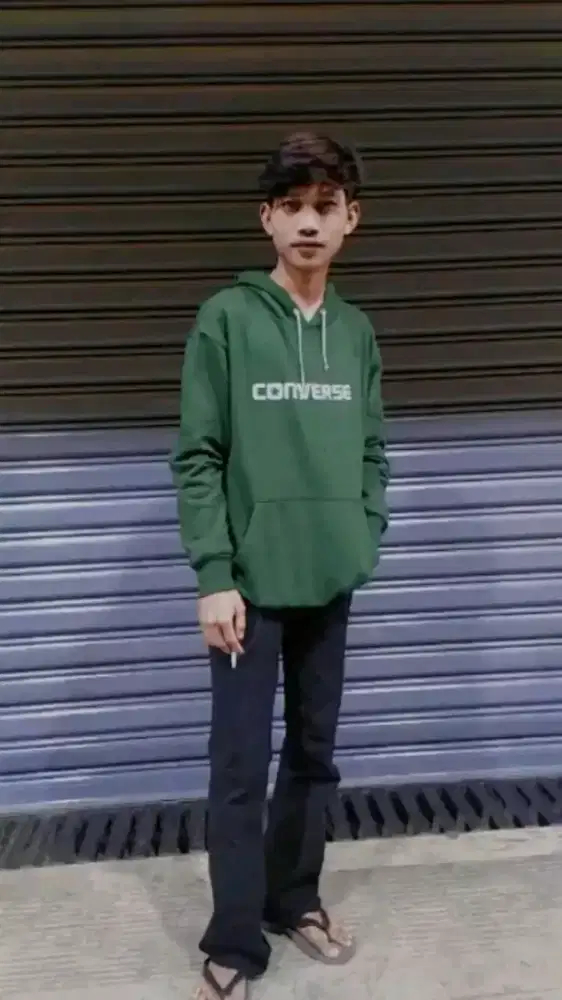 Cari kerjan Yang Tampa izasa Umur 22 Punya Ktp Siap kerja apa ajah