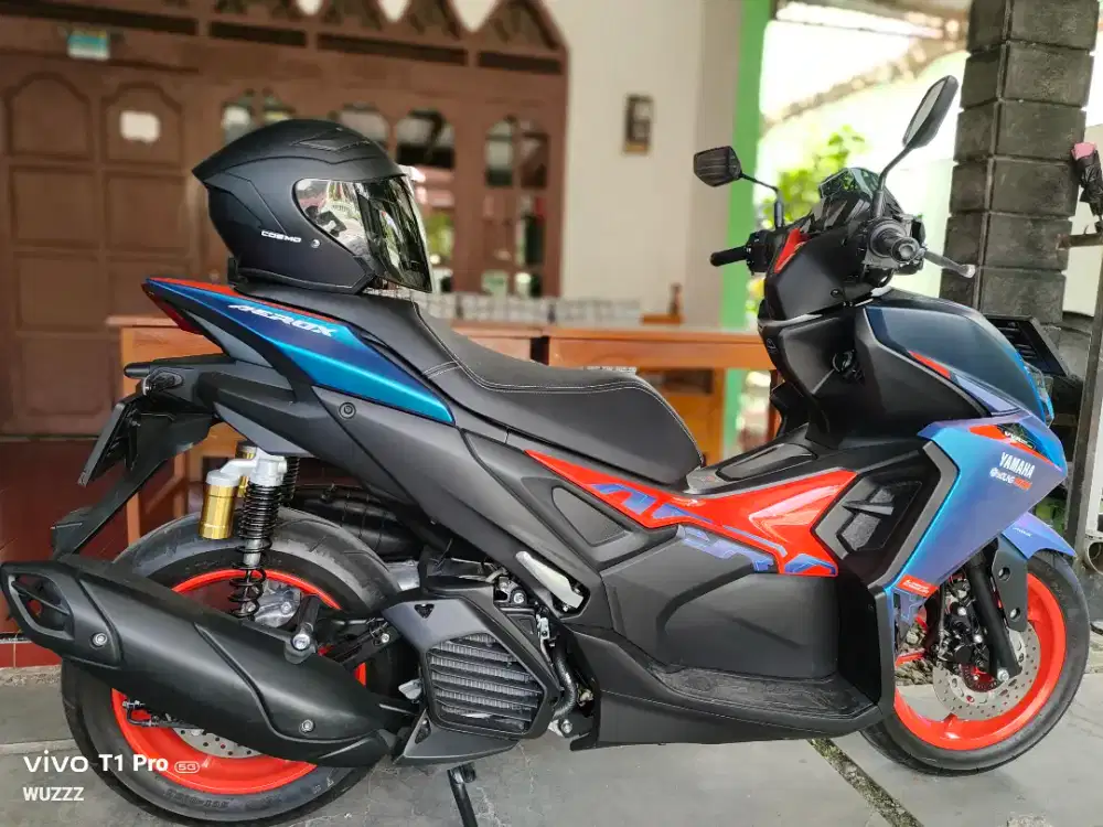 Aerox keluar dealer gress