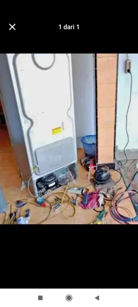 Perbaiki kulkas,showcase,frezer,m.cuci dan ac (service)