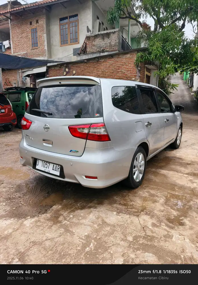Nissan Grand livina 2013 Bensin