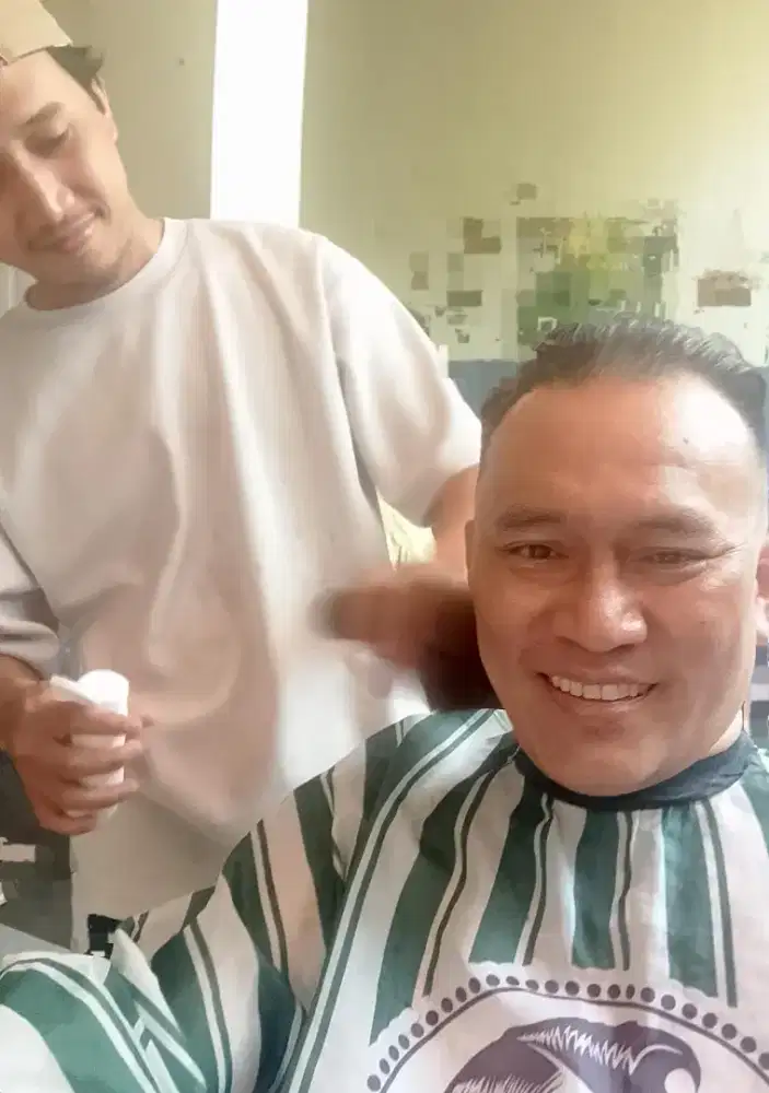 Cukur rambut panggilan
