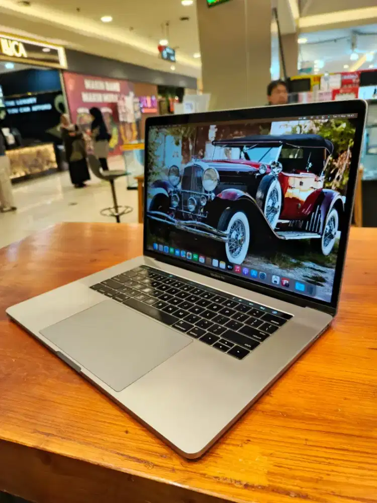 Macbook PRO 15 2016 Touchbar - CORE i7 - RAM 16 GB