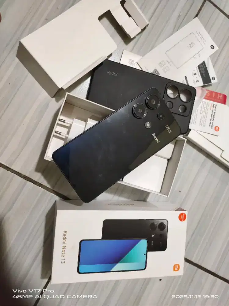 Redmi note 13
Ram 8+4/256